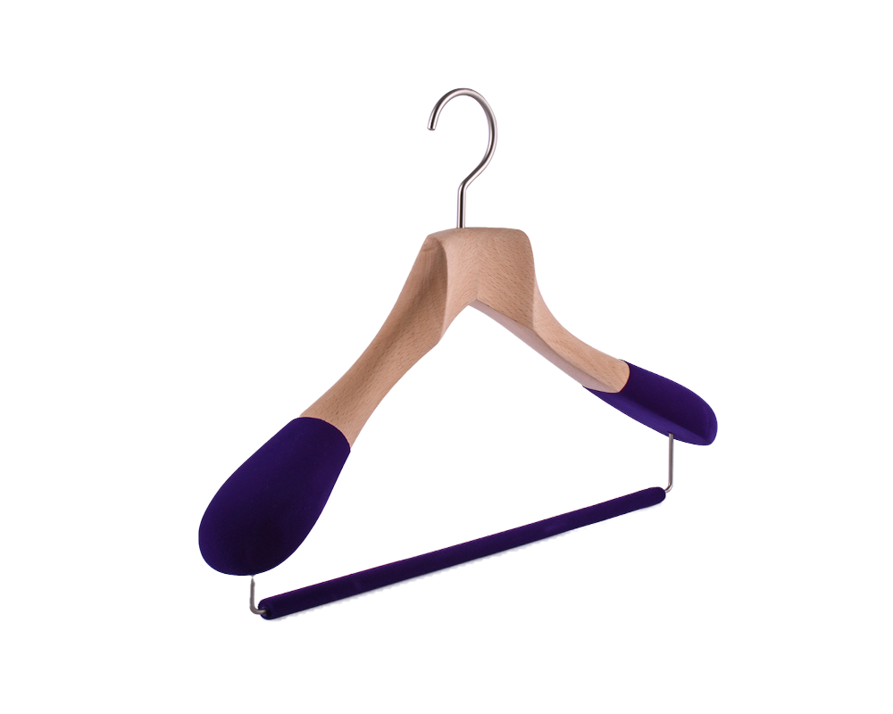 Moss man w velvet shoulders and bar